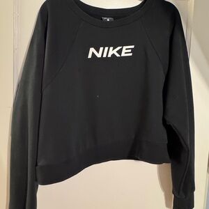 Nike Women's crop Sweatshirt